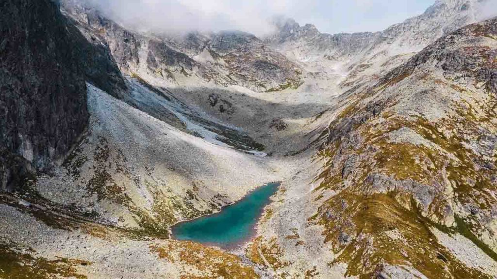 Jazero vo Vysokých Tatrách